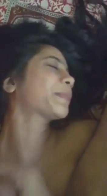 sri lankan boob Sri Lankan Sex Videos