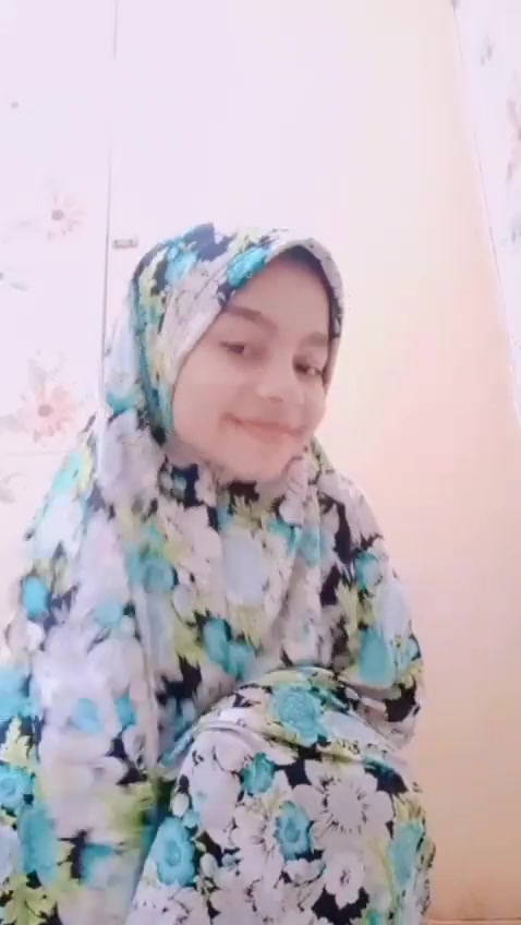 Husband and wife bathing on a hot evening. Sri Lankan Sex Videos